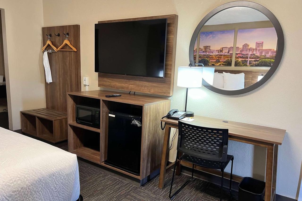 Days Inn By Wyndham Monroe Nc מראה חיצוני תמונה